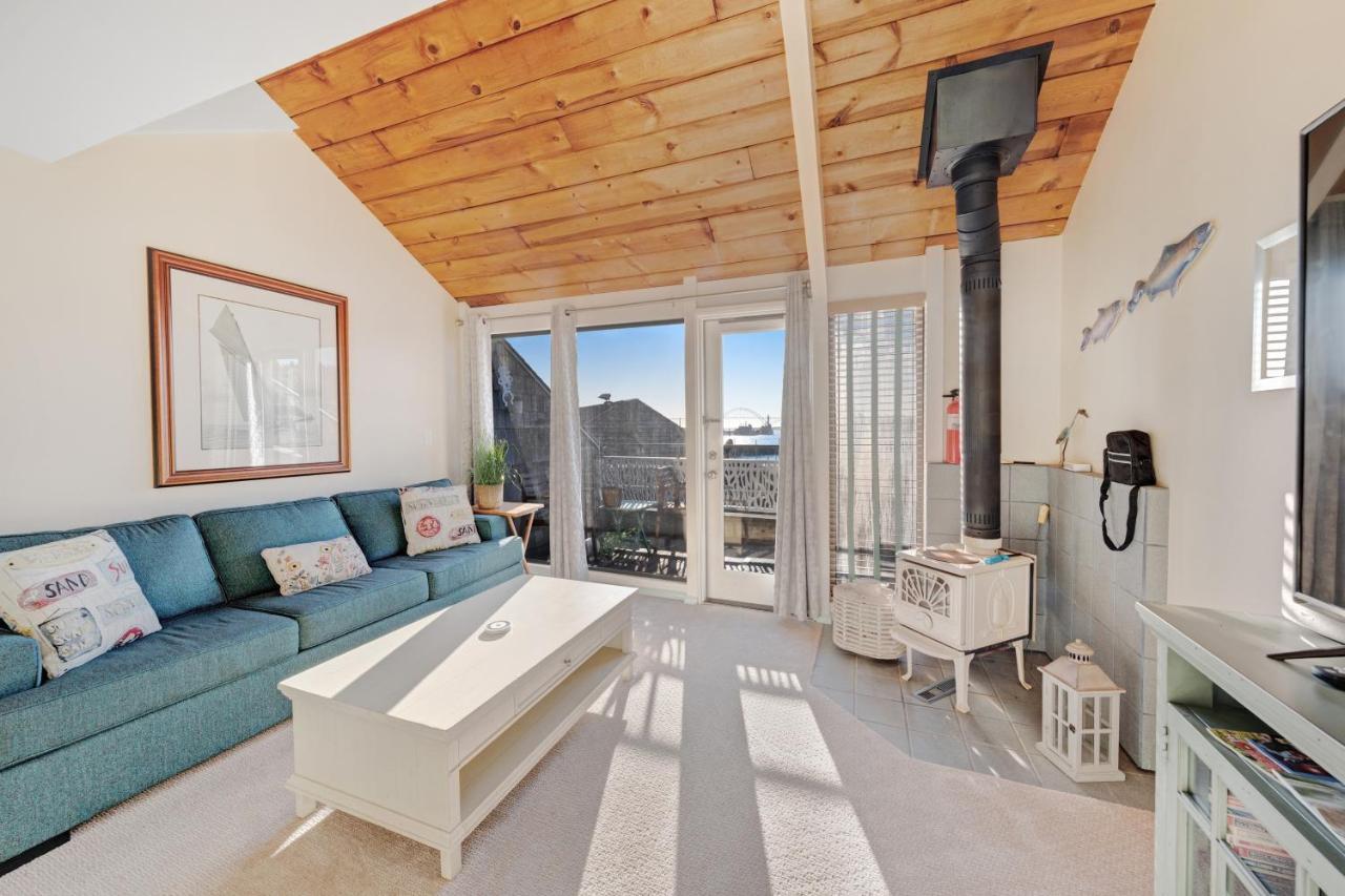 Embarcadero Bay View Apartment นิวพอร์ต ภายนอก รูปภาพ